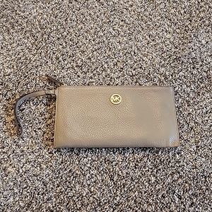 Michael Kors purse 10x5